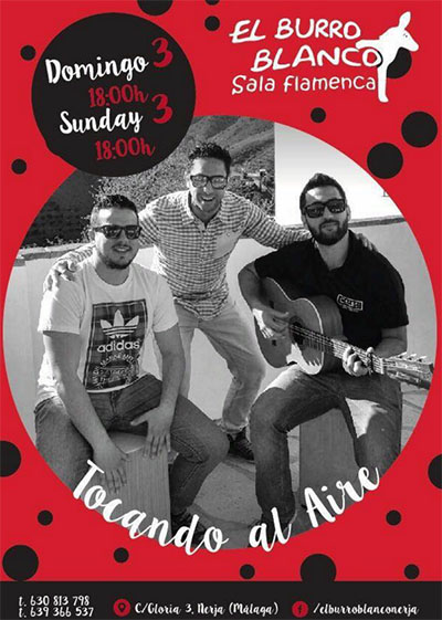 Nerja Burro Blanco Tocando