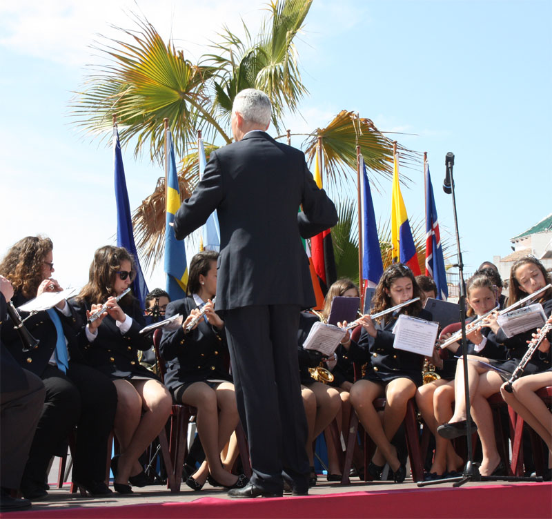 banda-de-musica-podium-800752